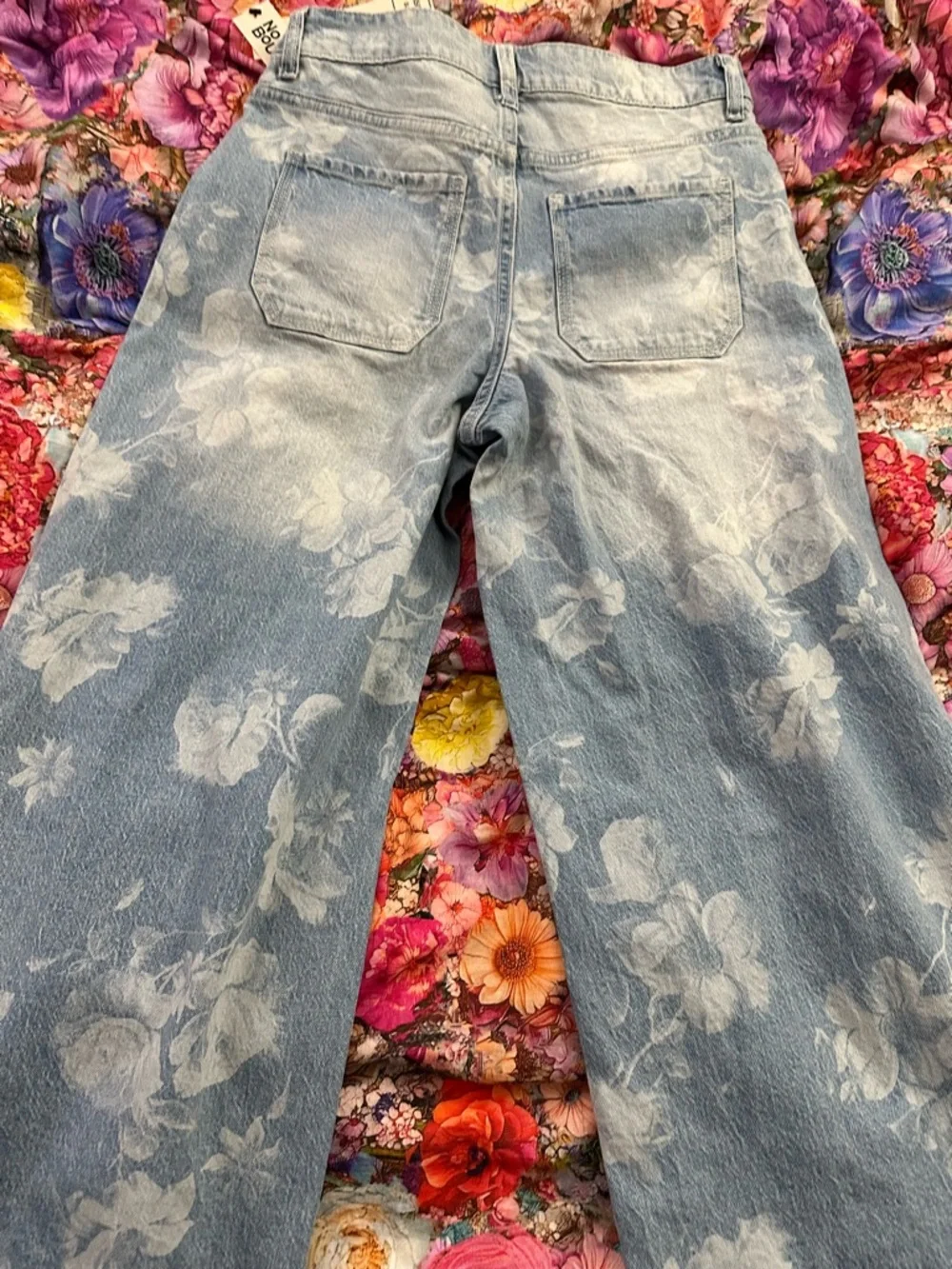 No Boundaries Extra Baggy Jeans 32” inseam size 0 NWT - Picture 10 of 10